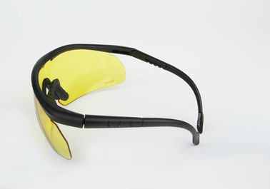 Verres de sûreté reflétés par jaune, flexible durable en verre ultra-violets de protection fournisseur