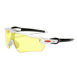 Lunettes de soleil courantes polarisées antipoussière haut résistant aux chocs pour faire un cycle/augmentant fournisseur