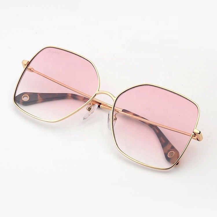 Lunettes de soleil formées par Pentagone élégantes en métal de femmes de lunettes de soleil de mode de vie de dames faites sur commande fournisseur